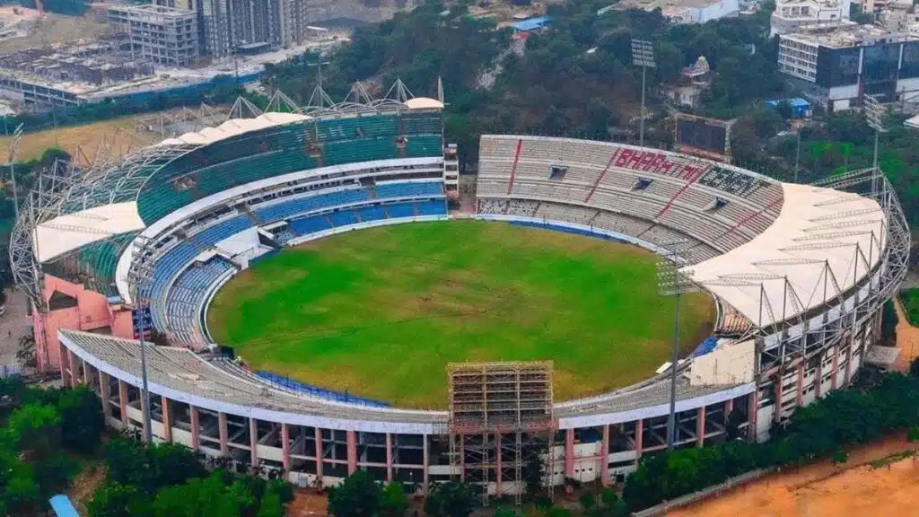 IPL 2023 Sunrisers Hyderabad vs Delhi Capitals Pitch Report Weather Report 1 Rajiv Gandhi Stadium Hyderabad Pitch Report in hindi