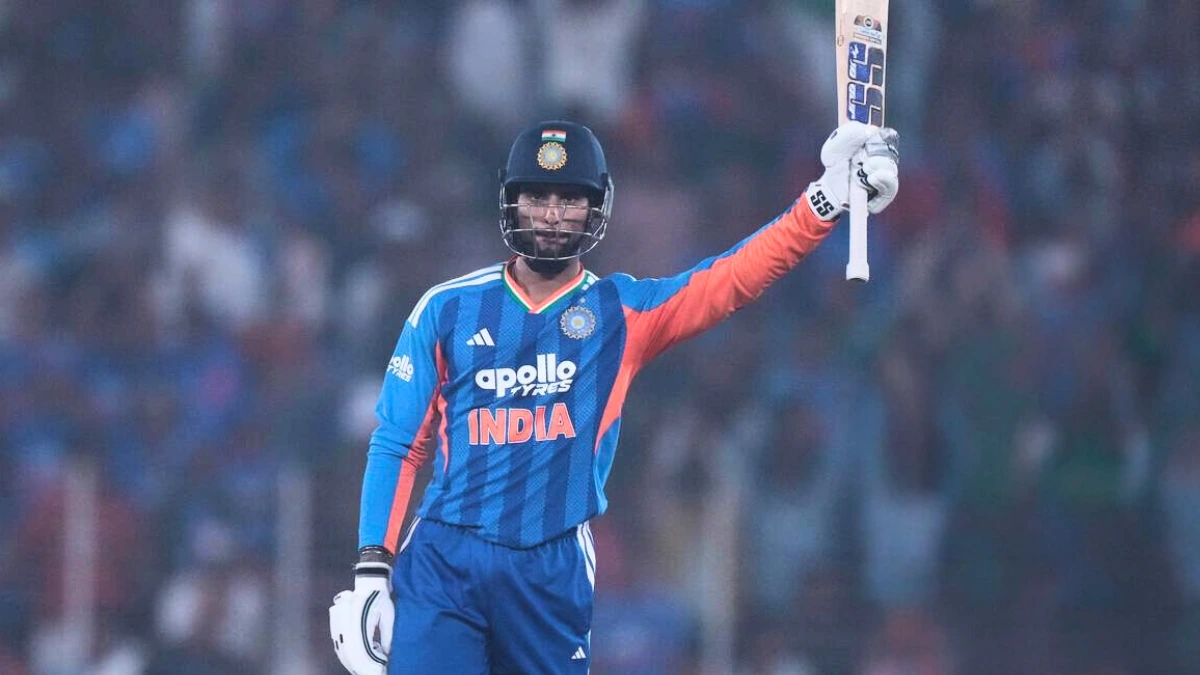 Tilak Varma.webp टी20 विश्व कप अभ्यास मैच में तिलक वर्मा ने चोट से वापसी करते हुए 24 गेंदों में 38 रन बनाए